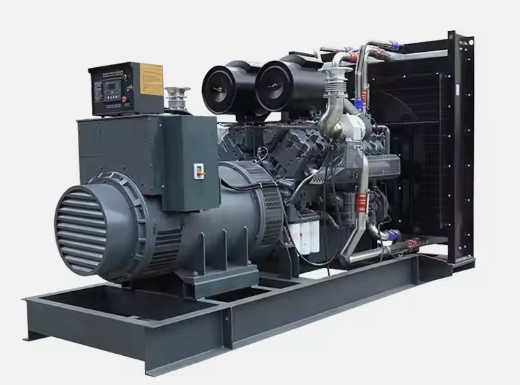 kaufen 375 KVA Dieselgeneratoren Set offene Rahmen-Power Cummins Motor Generator Elektrizitätsanlage für Hotelfabrik online manufacture